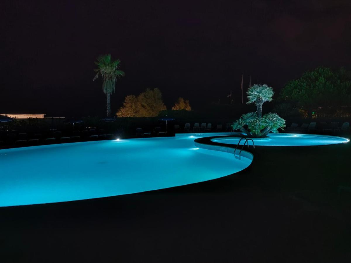 Bel Appartement Les Pieds Dans L'Eau Villeneuve-Loubet Dış mekan fotoğraf