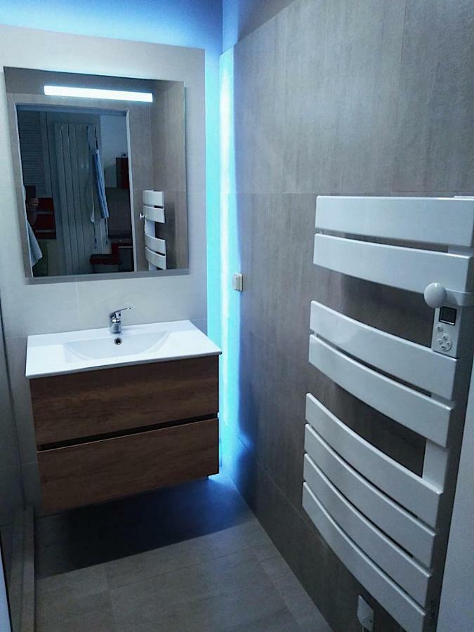Bel Appartement Les Pieds Dans L'Eau Villeneuve-Loubet Dış mekan fotoğraf